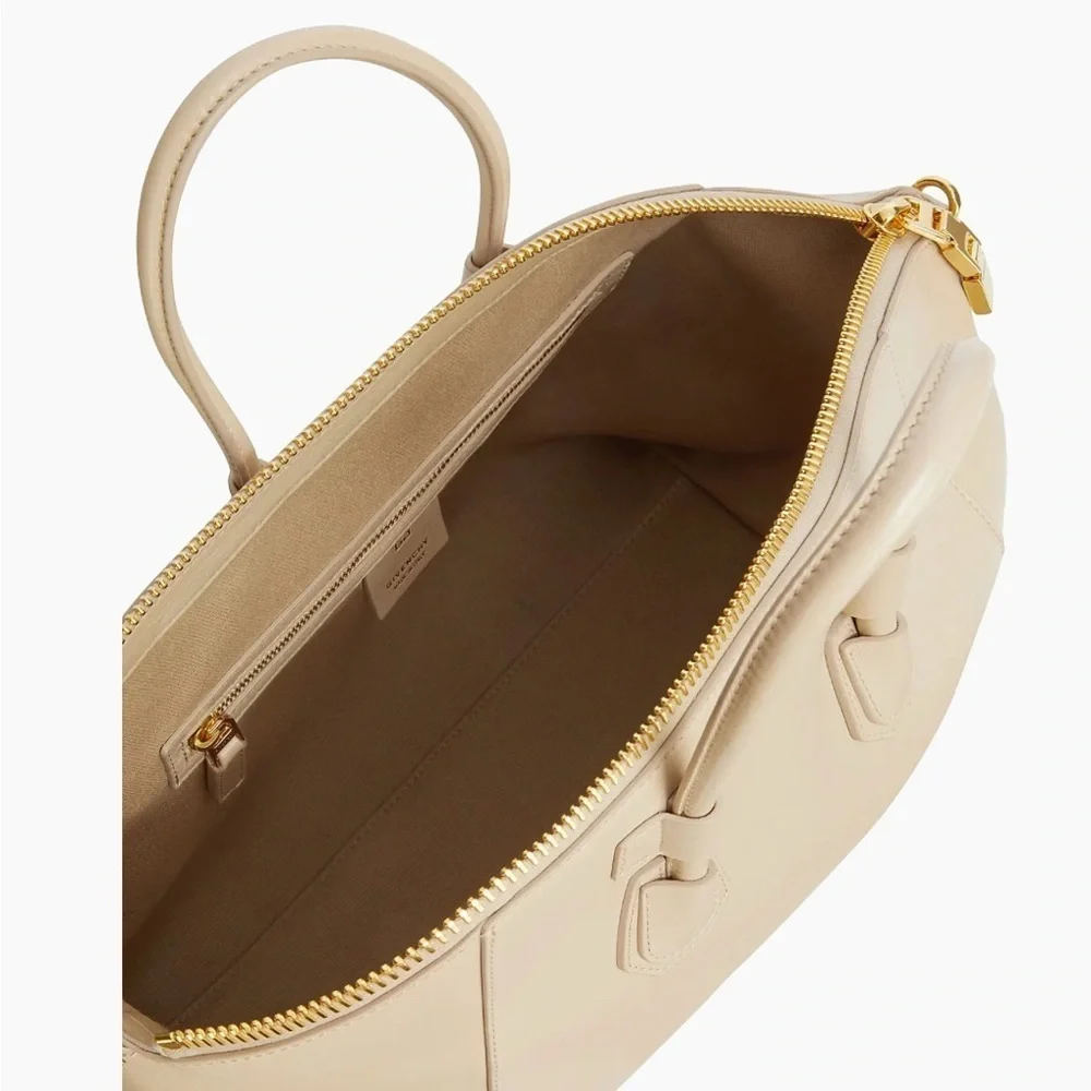 GIVENCHY Medium Antigona Sport Shoulder Bag in Calf Leather Beige NWT